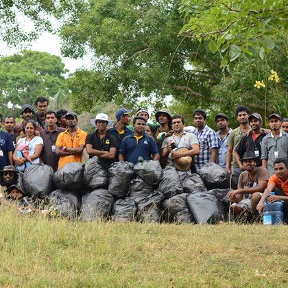 Removing non-biodegradable garbage from Srimaha Bodhiya surroundings 22-23 June 2013 — WildREACH cleanup